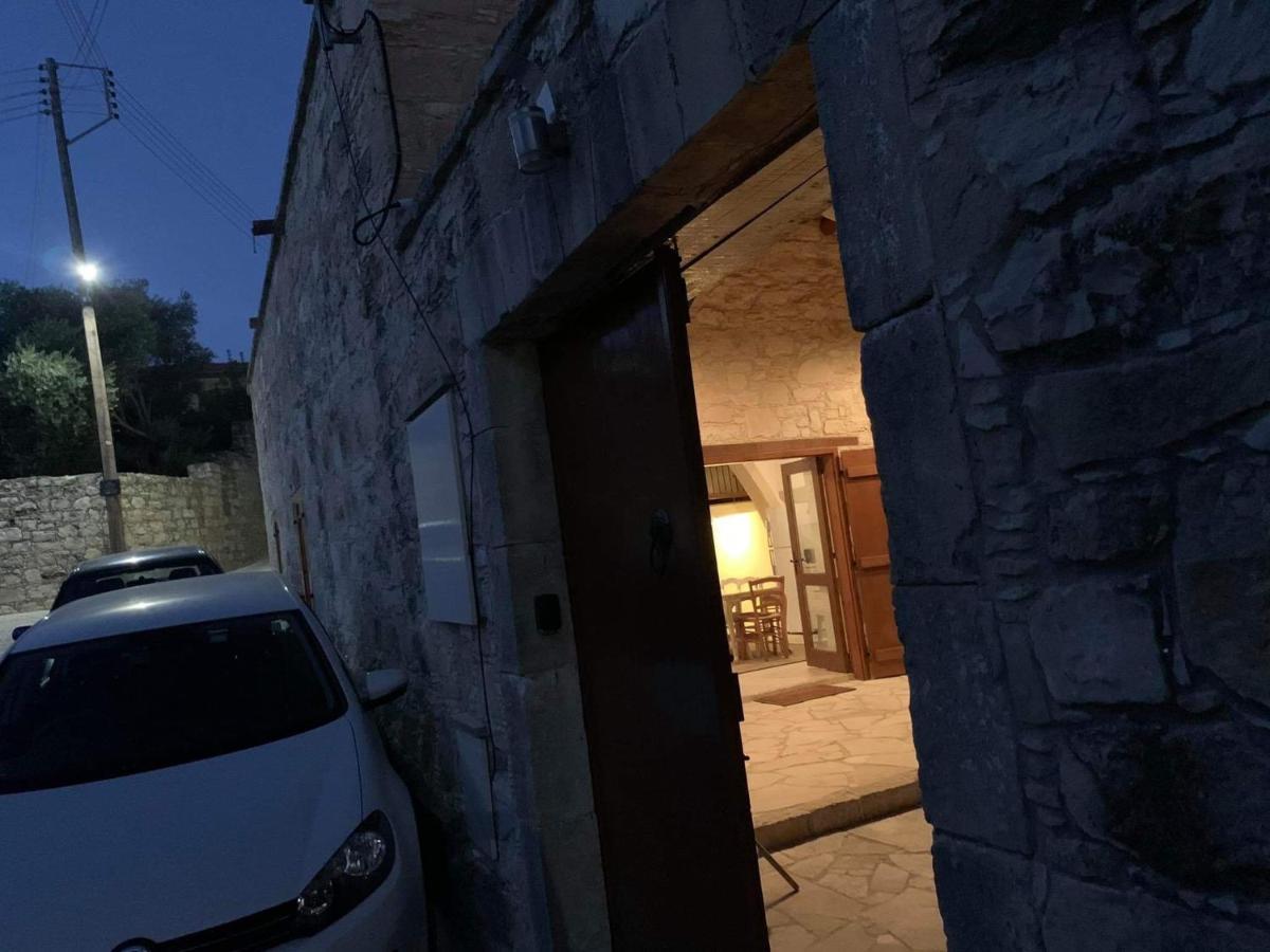 Thalassovouni Traditional House In The Center Of The Village المظهر الخارجي الصورة